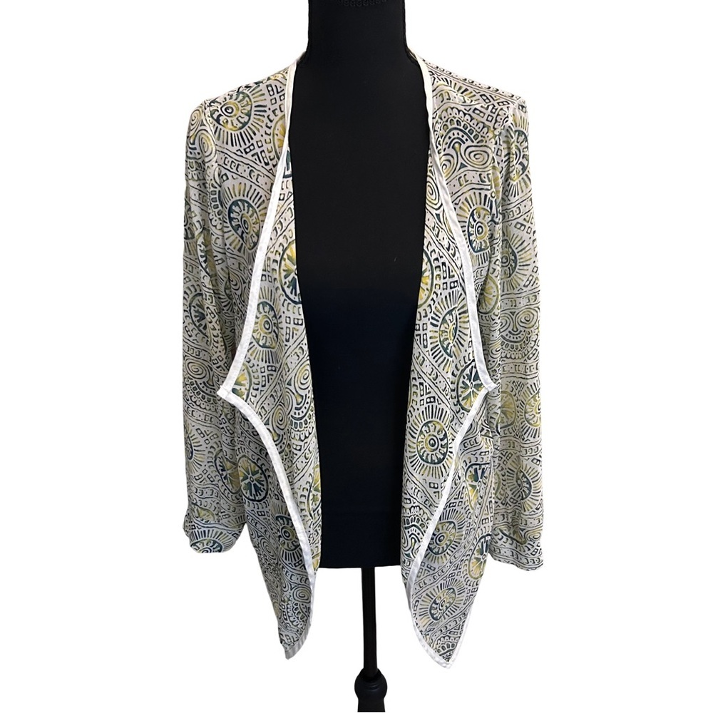 Body Central Geometric Patterned Open Front Top Size M - Picture 2 of 5